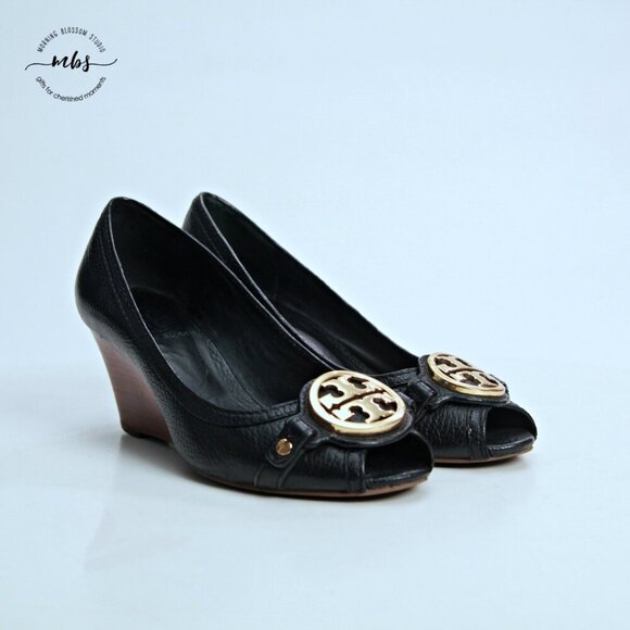 Tory Burch Letitia Leather Peep Toe Wedge Black Gold Women 6.5 - Picture 2 of 13